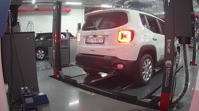 Jeep Renegade 2021 — фото осмотра 2