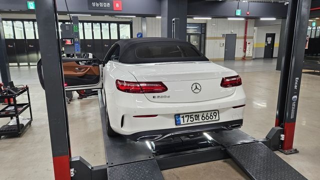 Mercedes-Benz E-Class 2018 — фото осмотра 2