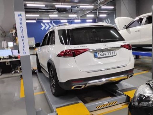 Mercedes-Benz GLE-Class 2021 — фото осмотра 1