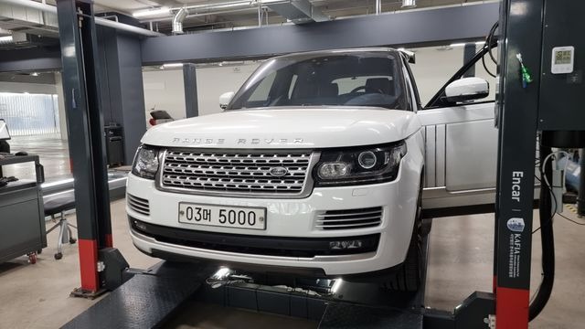 Land Rover Range Rover 2017 — фото осмотра 1