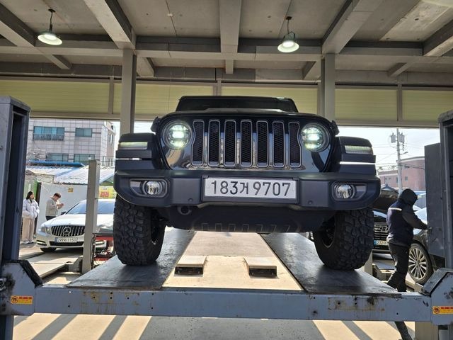 Jeep Wrangler 2020 — фото осмотра 1
