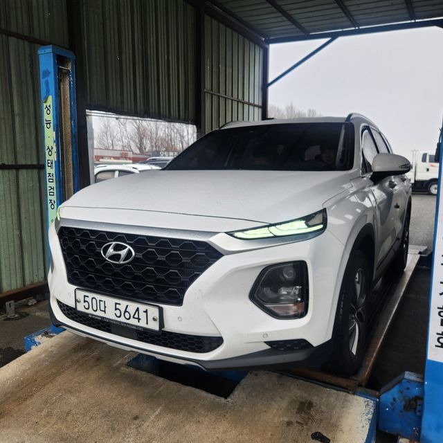 Hyundai Santafe 2019 — фото осмотра 1
