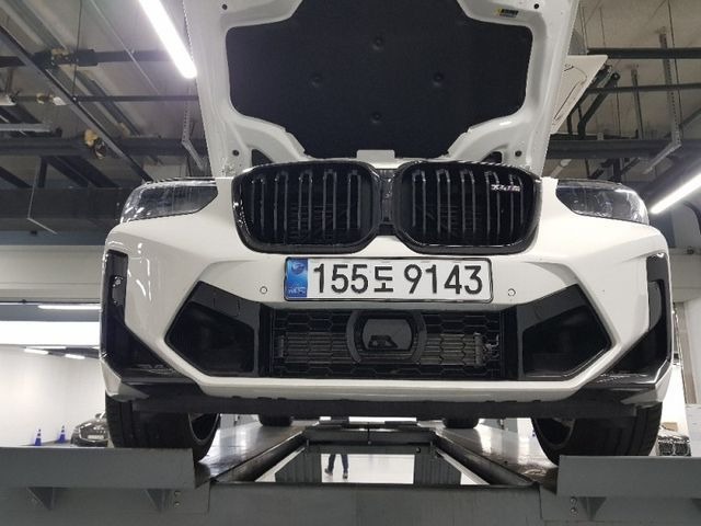 BMW X4M 2025 — фото осмотра 1