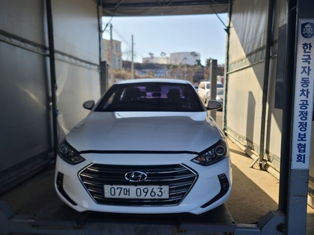 Hyundai AVANTE 2016 — фото осмотра 1