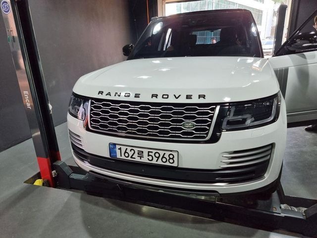 Land Rover Range Rover 2018 — фото осмотра 1