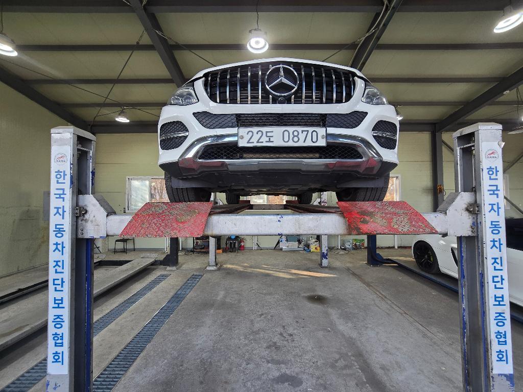 Mercedes-Benz GLE-Class 2016 — фото осмотра 1