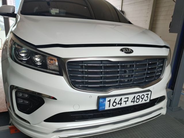 Kia Canival 2019 — фото осмотра 1