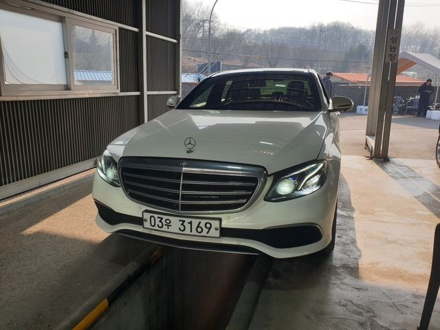 Mercedes-Benz E-Class 2017 — фото осмотра 1