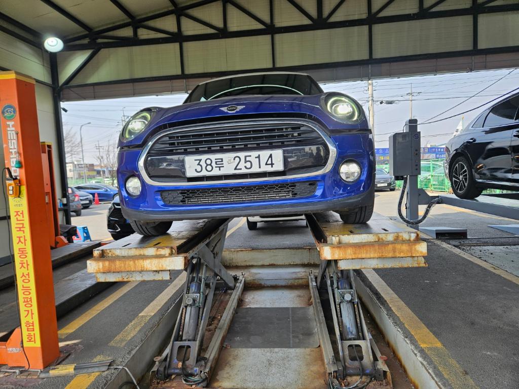 Mini Cooper 2019 — фото осмотра 1