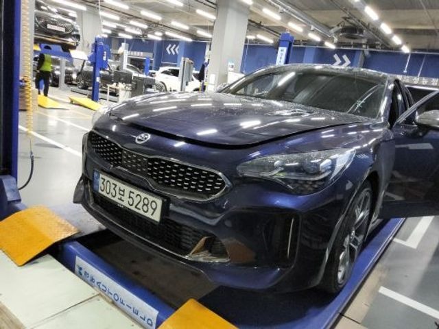 Kia Stinger 2019 — фото осмотра 1