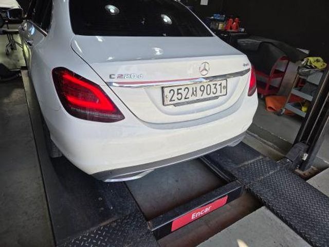 Mercedes-Benz C-Class 2020 — фото осмотра 2