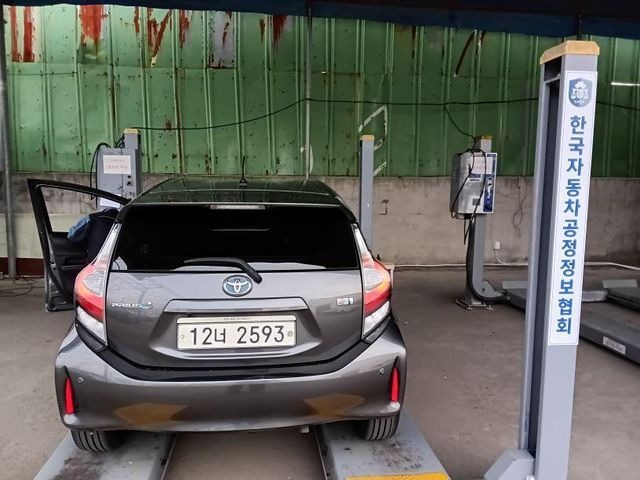Toyota Prius 2018 — фото осмотра 2