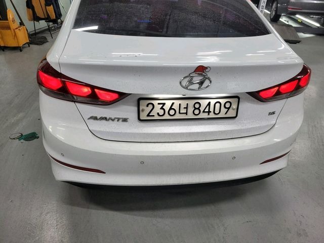 Hyundai AVANTE 2018 — фото осмотра 2