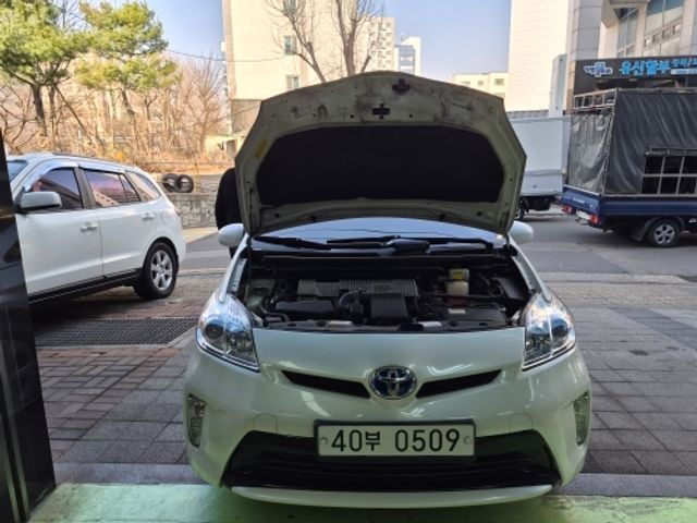 Toyota Prius 2015 — фото осмотра 1