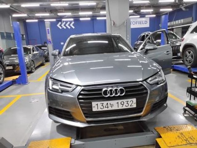 Audi A4 2019 — фото осмотра 1