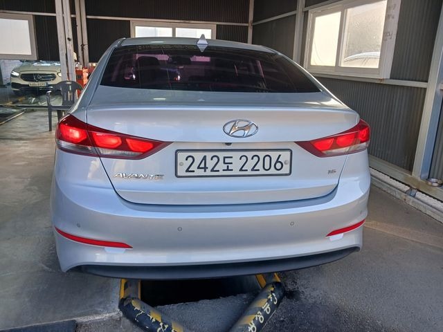 Hyundai AVANTE 2018 — фото осмотра 2