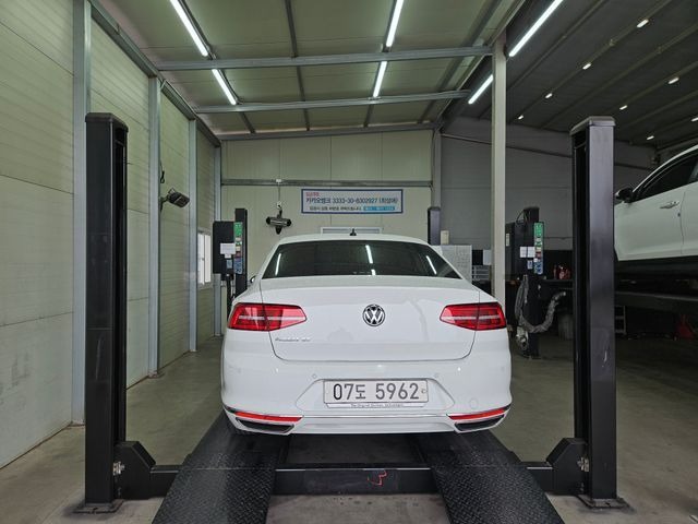 Volkswagen Passat 2018 — фото осмотра 2