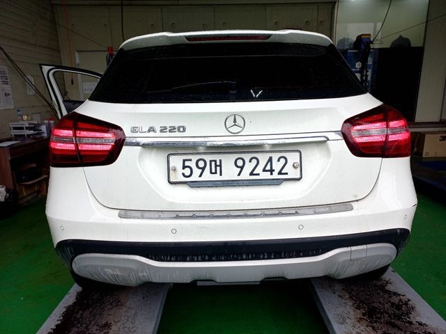 Mercedes-Benz GLA-Class 2018 — фото осмотра 2