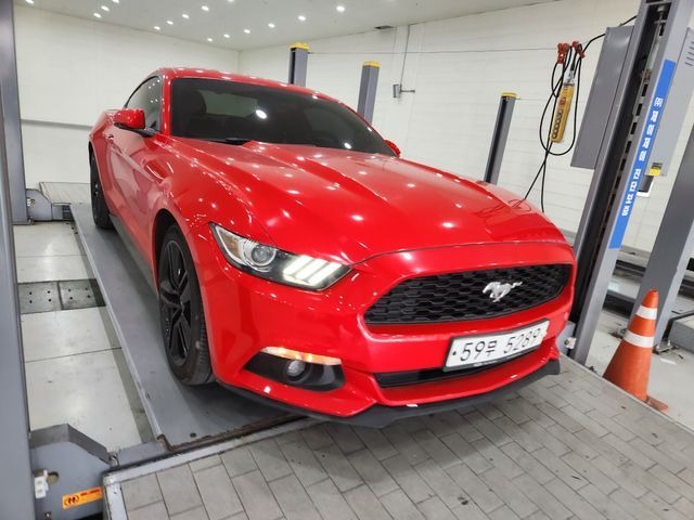 Ford Mustang 2017 — фото осмотра 1