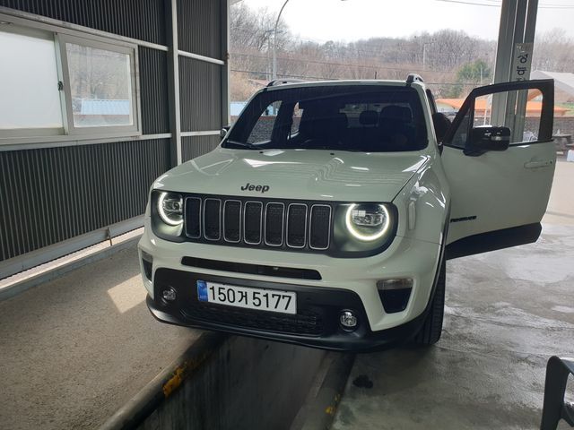 Jeep Renegade 2023 — фото осмотра 1