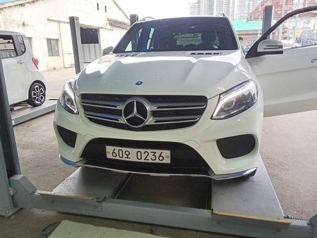 Mercedes-Benz GLE-Class 2016 — фото осмотра 1