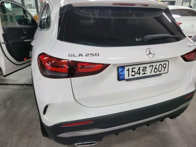 Mercedes-Benz GLA-Class 2023 — фото осмотра 2