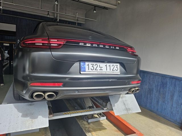 Porsche Panamera 2018 — фото осмотра 2