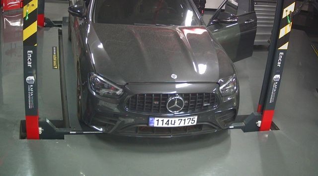 Mercedes-Benz E-Class 2023 — фото осмотра 1