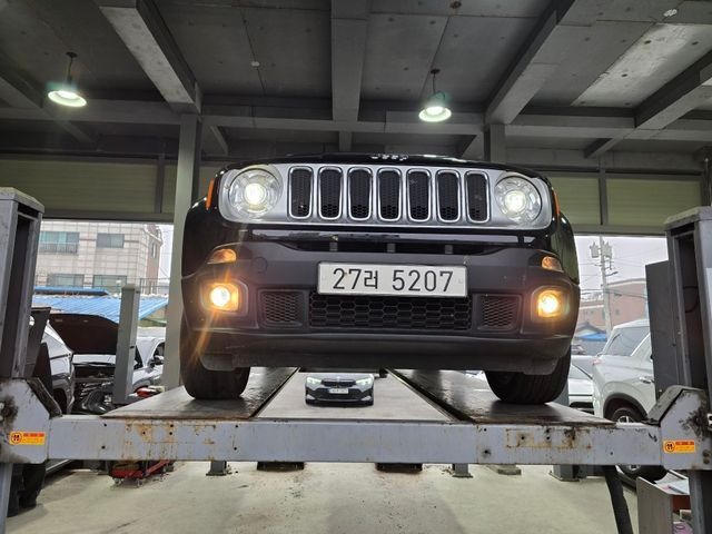 Jeep Renegade 2017 — фото осмотра 1