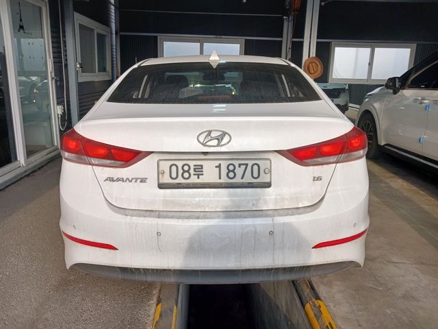 Hyundai AVANTE 2018 — фото осмотра 2