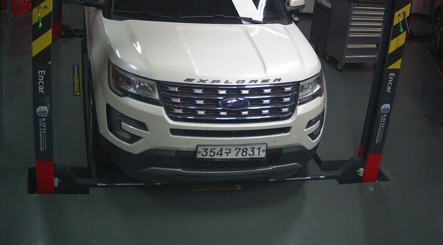 Ford Explorer 2017 — фото осмотра 1