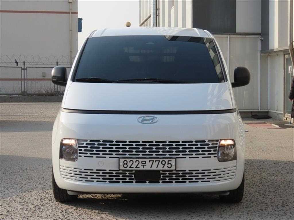 Hyundai Staria 2022 — фото осмотра 1