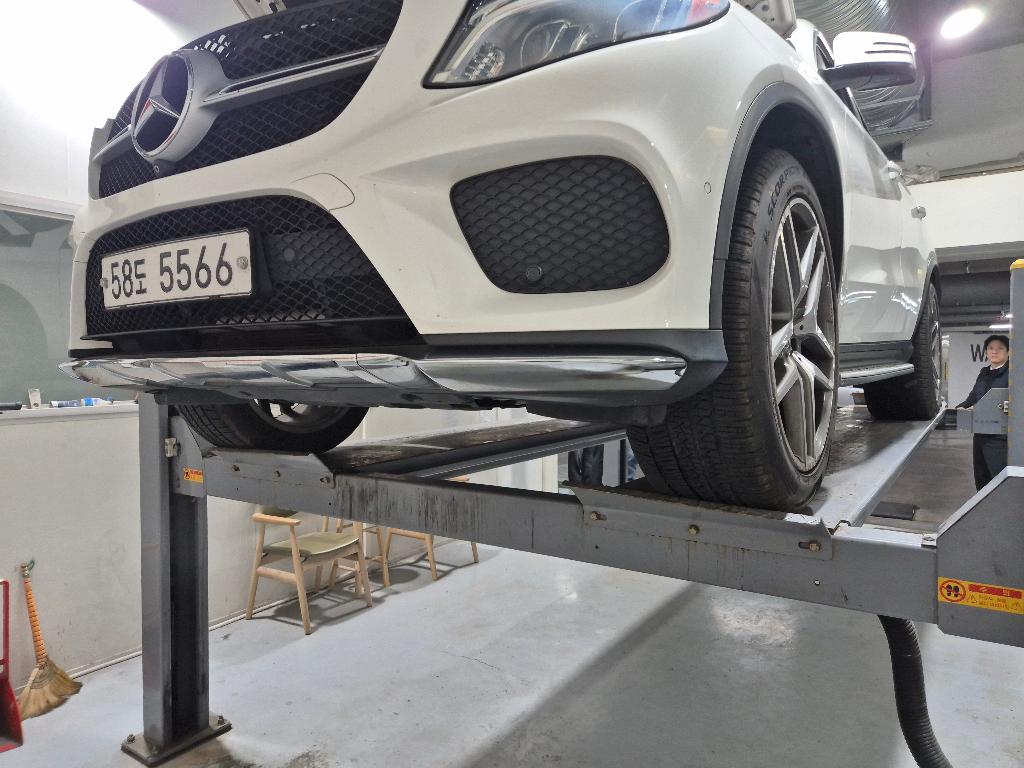 Mercedes-Benz GLE-Class 2018 — фото осмотра 1