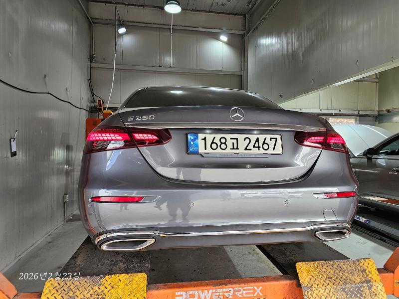 Mercedes-Benz E-Class 2021 — фото осмотра 2