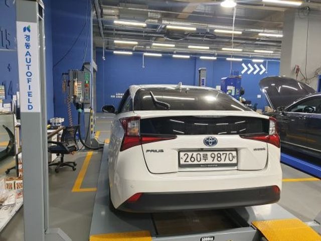 Toyota Prius 2019 — фото осмотра 2