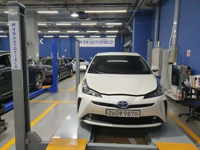 Toyota Prius 2019 — фото осмотра 1