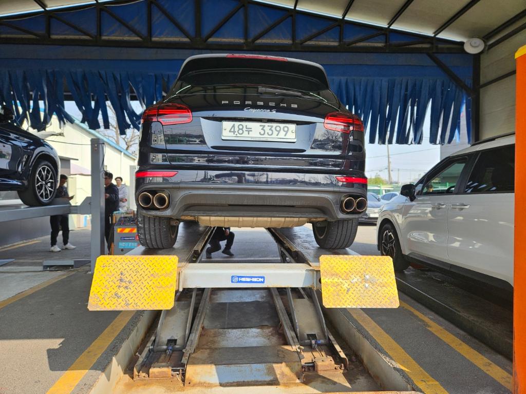 Porsche Cayenne 2015 — фото осмотра 2