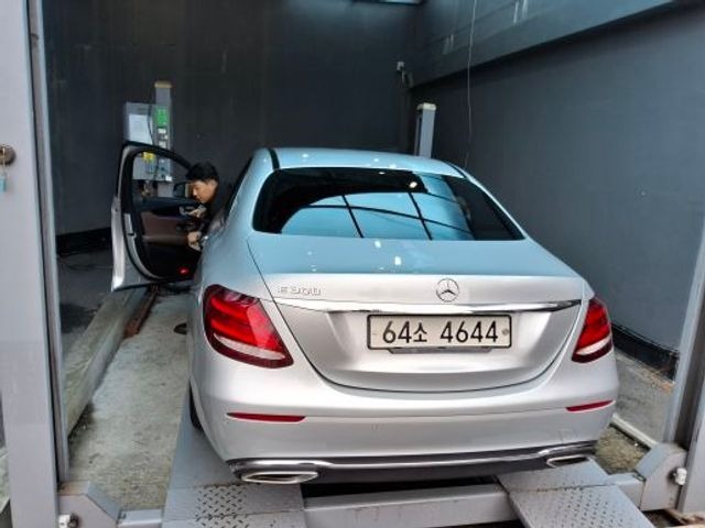 Mercedes-Benz E-Class 2018 — фото осмотра 2