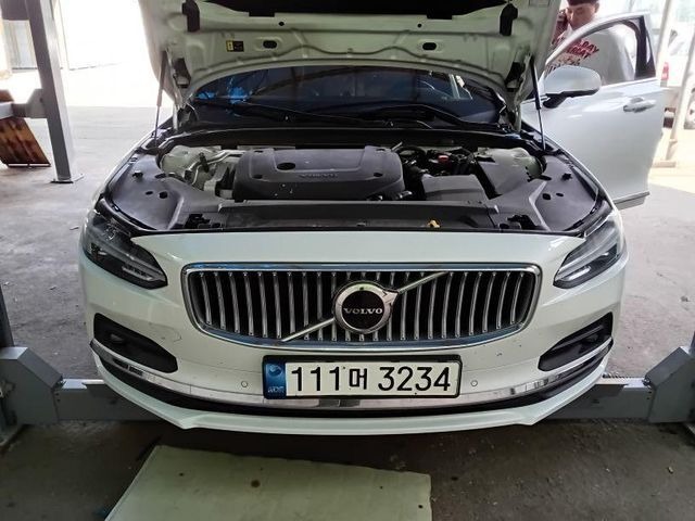 Volvo S90 2022 — фото осмотра 1