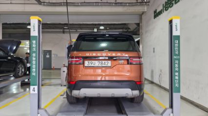 Land Rover Discovery 2018 — фото осмотра 2
