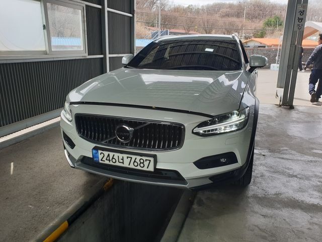 Volvo V90 2021 — фото осмотра 1
