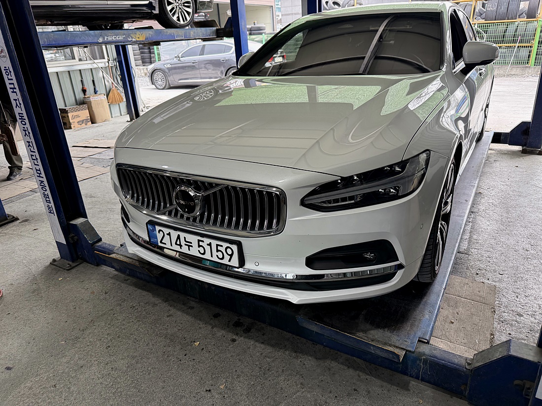 Volvo S90 2023 — фото осмотра 1