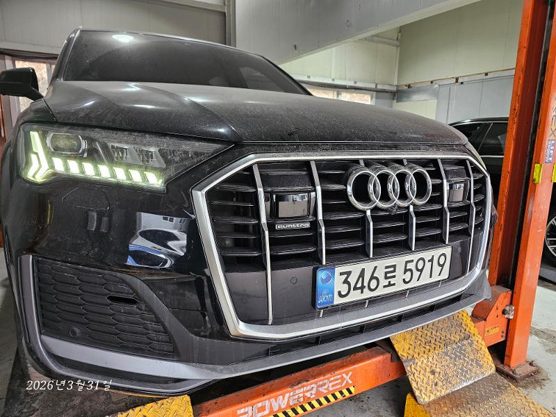 Audi Q7 2021 — фото осмотра 1