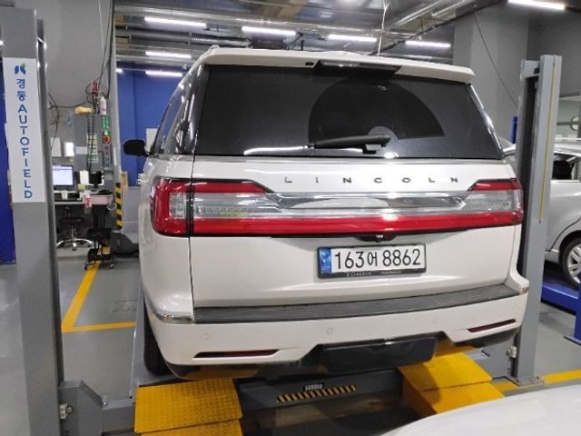 Lincoln Navigator 2019 — фото осмотра 2
