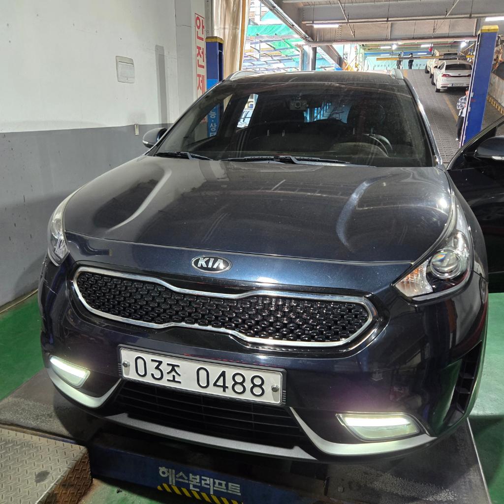 Kia Niro 2017 — фото осмотра 1
