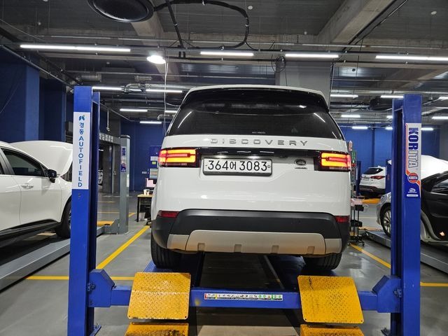 Land Rover Discovery 2019 — фото осмотра 2