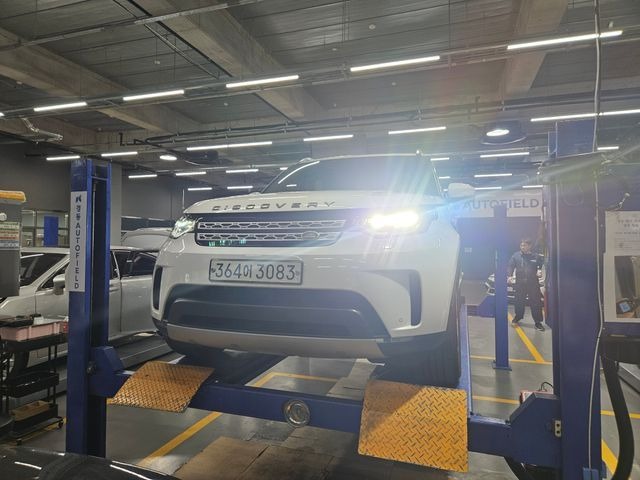 Land Rover Discovery 2019 — фото осмотра 1