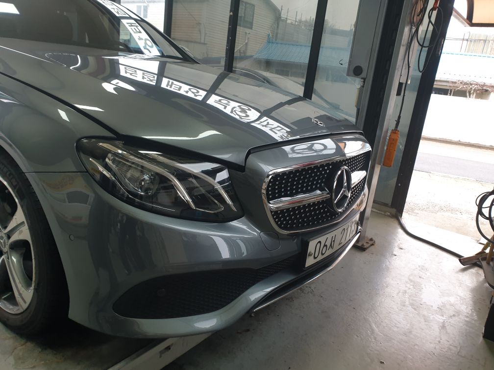 Mercedes-Benz E-Class 2018 — фото осмотра 1