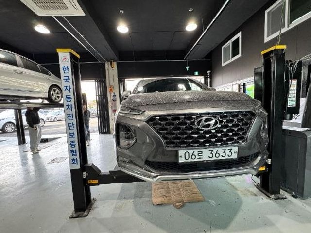 Hyundai Santafe 2019 — фото осмотра 1