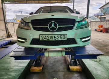 Mercedes-Benz C-Class 2013 — фото осмотра 1